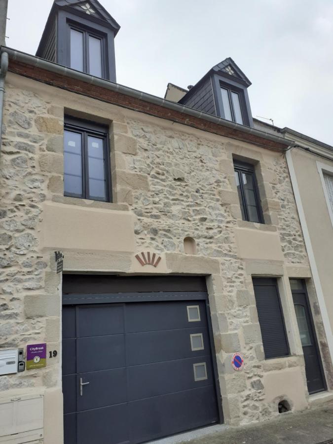 Charmes En Ville Le Charme Poetique Montluçon Buitenkant foto